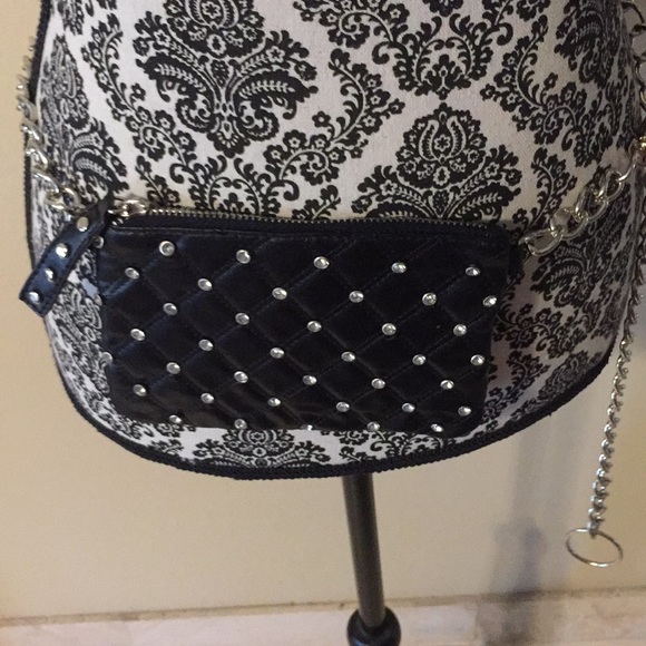 Beautiful Rhinestone Waist Chain Belt/Bag - Picture 2 of 4
